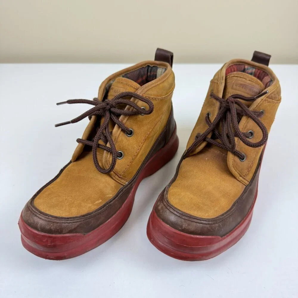 EUC Cole Haan Sporting Two Tone Leather Waterproof Chukka Boots